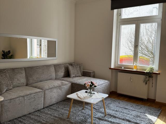 2 bedrooms: Modern home with dedicated parking Frankfurt am Main
