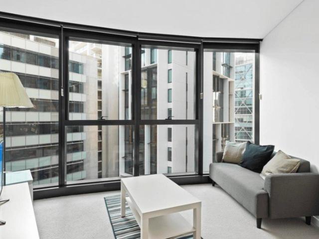 2 Bedrooms on level 32
