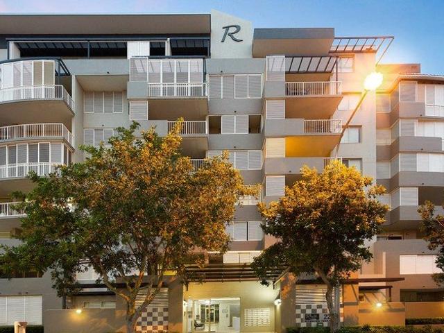 2 bedrooms apartment + 2 bathroom + a muti purpose room 1carpark wz a storage room Avaliable for rent
