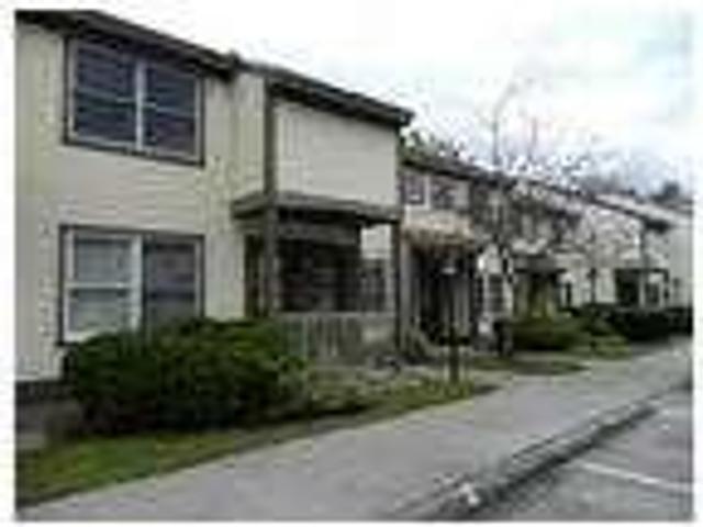 2 bedrooms Apartment This 36 unit community is located in Middlebury