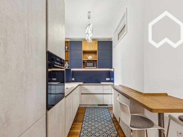 2 Bedrooms Apartment with Garden & Terrace