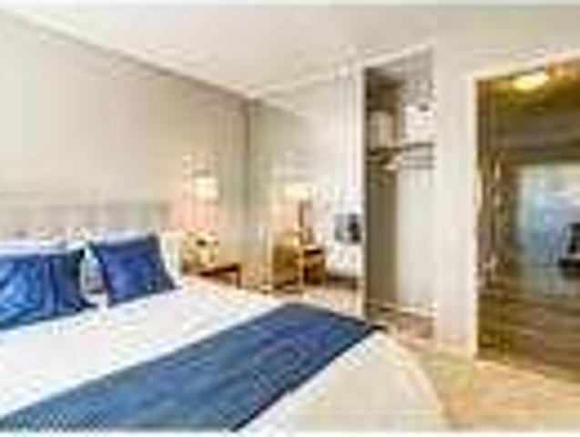2 bedrooms Apartment in Quiet Building Petaluma. Pet OK!