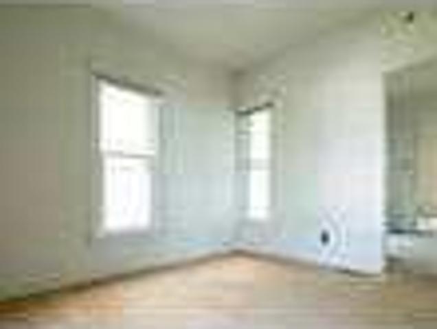 2 bedrooms Apartment Just a stones throw away from UNI campus and College