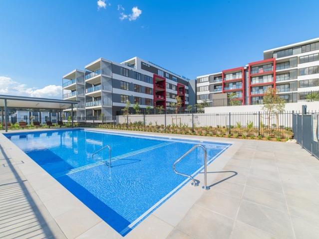 2 Bedrooms Apartment Plus Study with garden and swimming pool views 2 SIDES