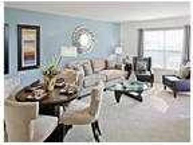 2 bedrooms Apartment Set in the lush timberland of Elmsford. Carport parking!