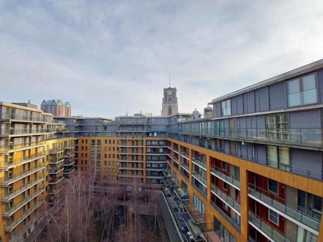 2 bedrooms Apartment Surface Area: 117m2 Furnished Available from: 2026 10 01