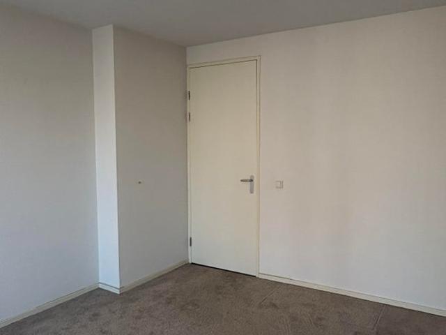 2 bedrooms Apartment Surface Area: 120m2 Unfurnished
