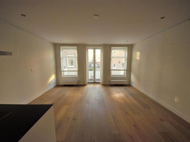 2 bedrooms Apartment Surface Area: 120m2 Unfurnished