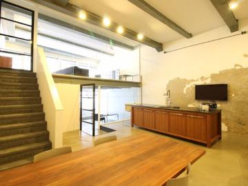 2 bedrooms Apartment Surface Area: 136m2 Furnished Available from: 2026 07 01
