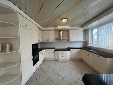 3 bedrooms Apartment Surface Area: 250m2 Unfurnished