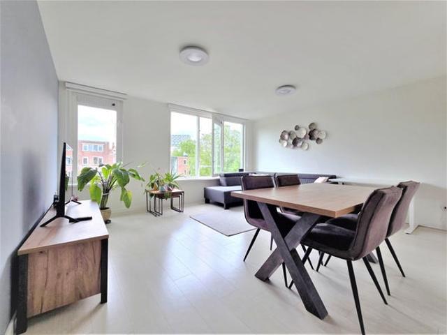 2 bedrooms Apartment Surface Area: 60m2 Furnished