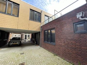 2 bedrooms Apartment Surface Area: 64m2 Unfurnished