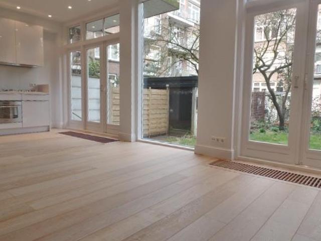 2 bedrooms Apartment Surface Area: 65m2 Furnishings: Bare