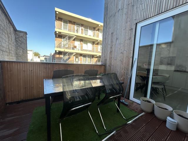2 bedrooms Apartment Surface Area: 66m2 Unfurnished