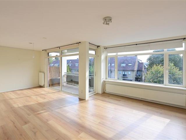 2 bedrooms Apartment Surface Area: 70m2 Furnished