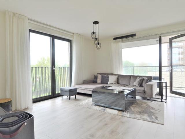 2 bedrooms Apartment Surface Area: 75m2 Unfurnished