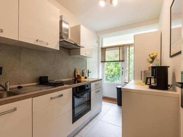 2 bedrooms Apartment Surface Area: 75m2 Furnished
