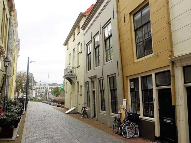 2 bedrooms Apartment Surface Area: 80m2 Furnished Available from: 2026 09 01