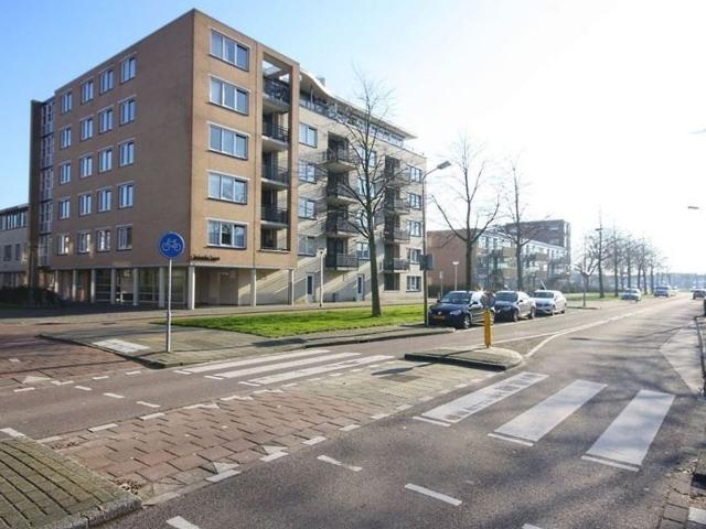 2 bedrooms Apartment Surface Area: 92m2 Unfurnished