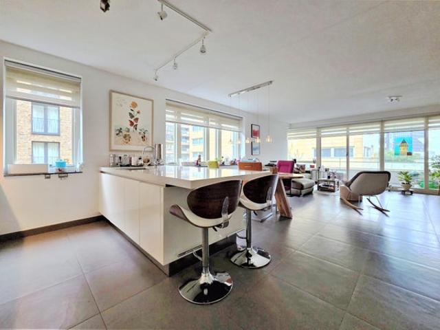 2 bedrooms Apartment Surface Area: 92m2 Furnished Available from: 2026 12 01