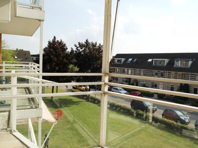 2 bedrooms Apartment Surface Area: 98m2 Furnished