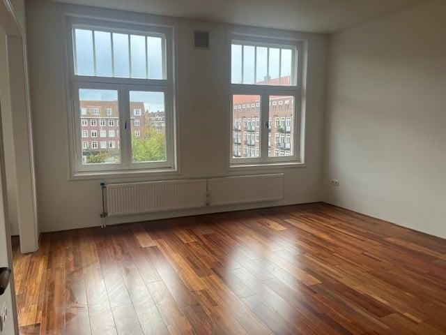 2 bedrooms Appartement Surface Area: 65m2