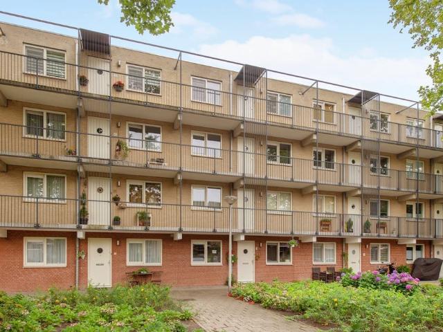 2 bedrooms Appartement Surface Area: 76m2
