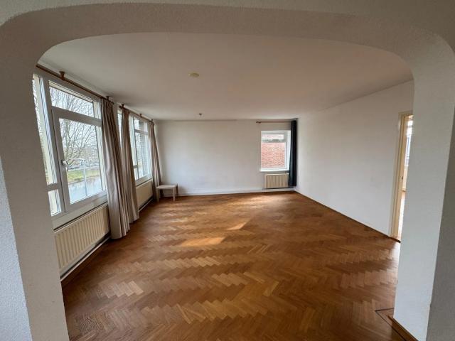 2 bedrooms Appartement Surface Area: 90m2