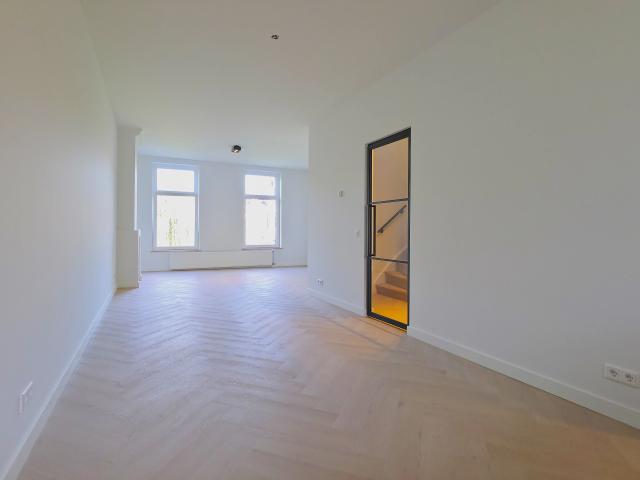 2 bedrooms Appartement Surface Area: 103m2