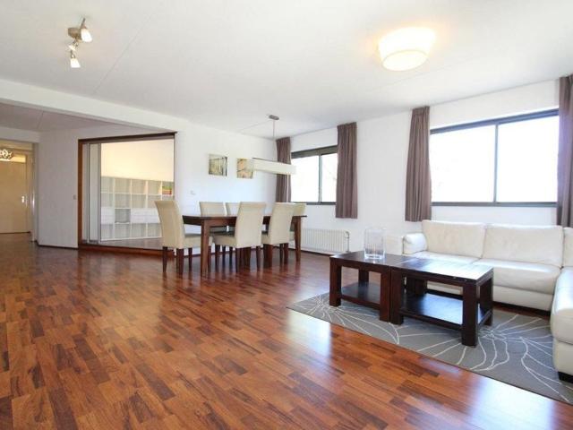 2 bedrooms Appartement Surface Area: 105m2