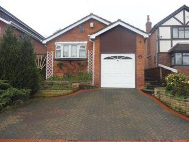 2 Bedrooms Bungalow for rent in Evers Street, Quarry Bank, Brierley Hill DY5