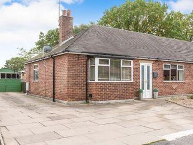 2 Bedrooms Bungalow for sale in Abbotts Close, Congleton CW12