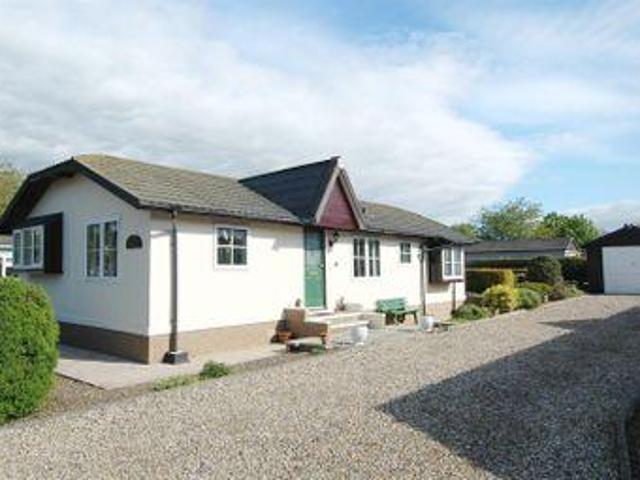 2 Bedrooms Bungalow for sale in Arcadia Cottage, 5 Rowan Brae, Springwood Village, Kelso TD5