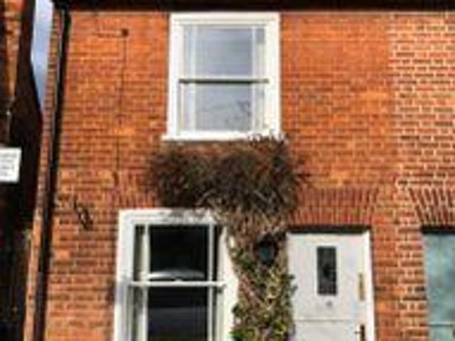 2 Bedrooms Cottage for rent in Church Street, Great Missenden HP16