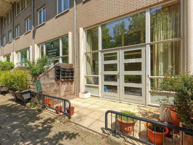 2 bedrooms Dubbel benedenhuis Surface Area: 130m2