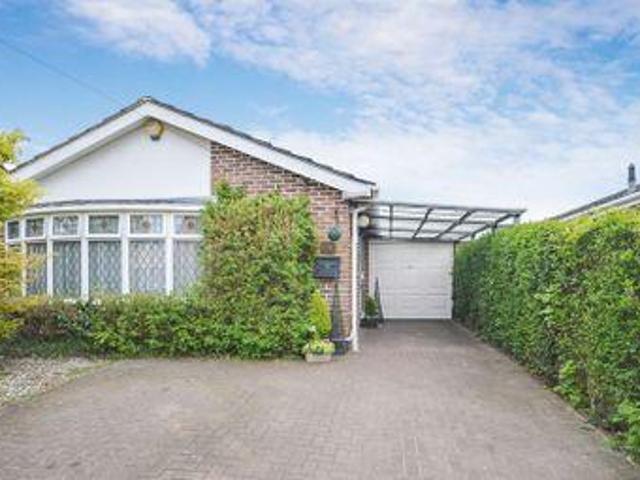 2 Bedrooms Detached bungalow for sale in Craigwell Avenue, Aylesbury HP21