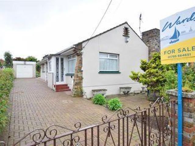 2 Bedrooms Detached bungalow for sale in Southsea Avenue, Minster On Sea, Sheerness, Kent ME12
