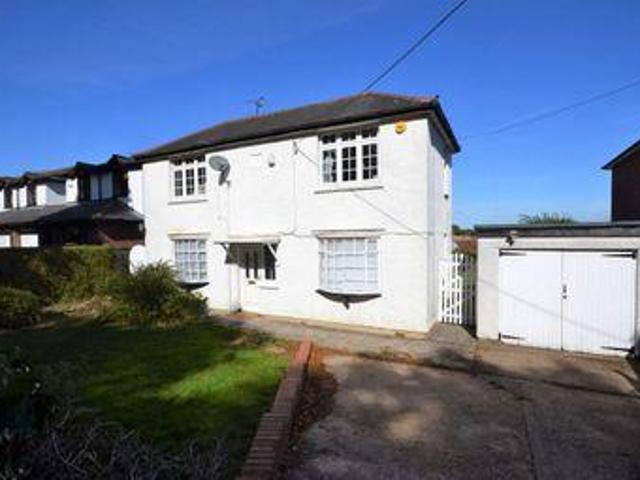 2 Bedrooms Detached house for sale in Wycombe Road, Studley Green, High Wycombe HP14