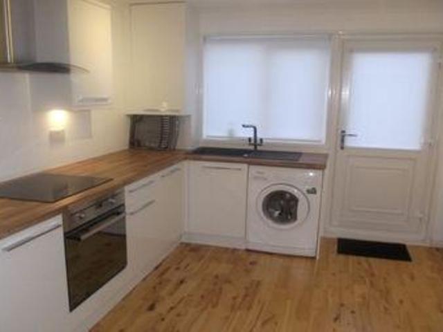 2 Bedrooms End terrace house for rent in Balfour Court, Kilmarnock KA3
