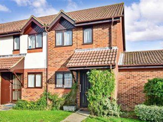2 Bedrooms End terrace house for sale in Sandringham Road, Petersfield, Hampshire GU32