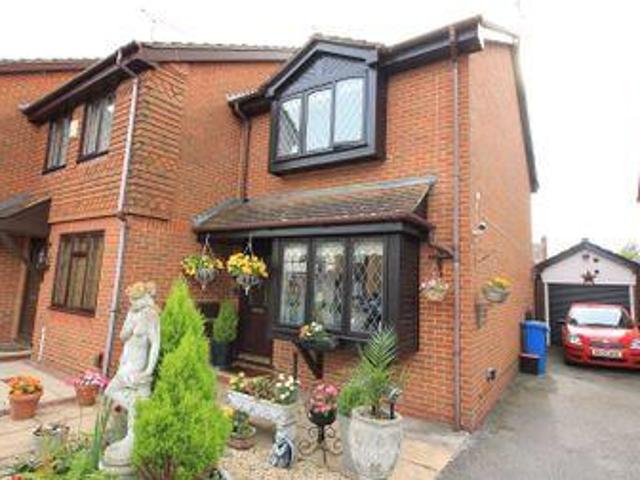 2 Bedrooms End terrace house for sale in Vaughan Drive, Kemsley, Sittingbourne ME10