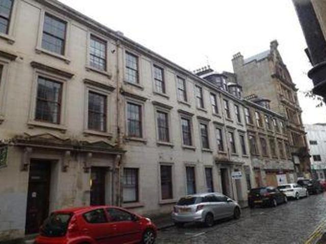 2 Bedrooms Flat for rent in 12 Forbes Place, Paisley PA1