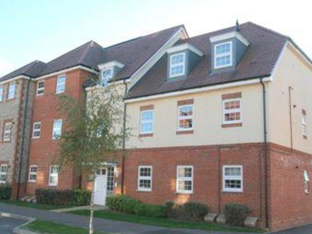 2 Bedrooms Flat for rent in 1 Blackbourne Chase, Kingley Gate, Littlehampton BN17