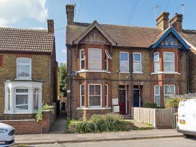 2 Bedrooms Flat for rent in Chalkwell Road, Sittingbourne ME10