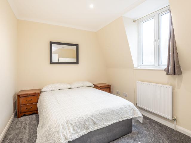 2 Bedrooms Flat for Rent in Chalton Street | Foxtons