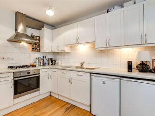 2 Bedrooms Flat for rent in Charleville Road, London W14