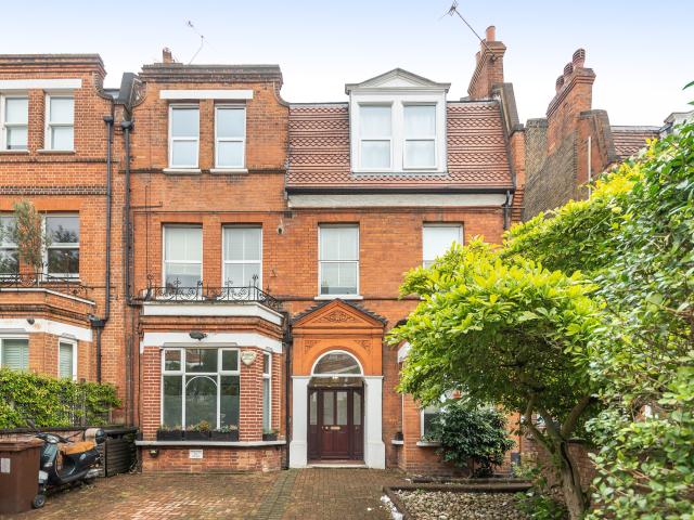 2 Bedrooms Flat for Rent in Arkwright Road | Foxtons