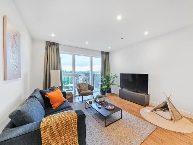 2 Bedrooms Flat for Rent in Astral House, UNCLE Colindale | Foxtons