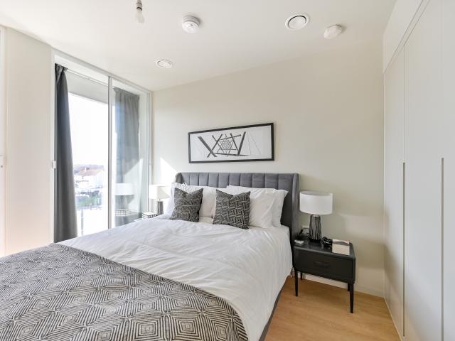 2 Bedrooms Flat for Rent in Bath Road | Foxtons