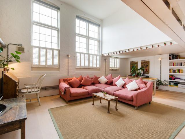 2 Bedrooms Flat for Rent in Battersea Park Road | Foxtons